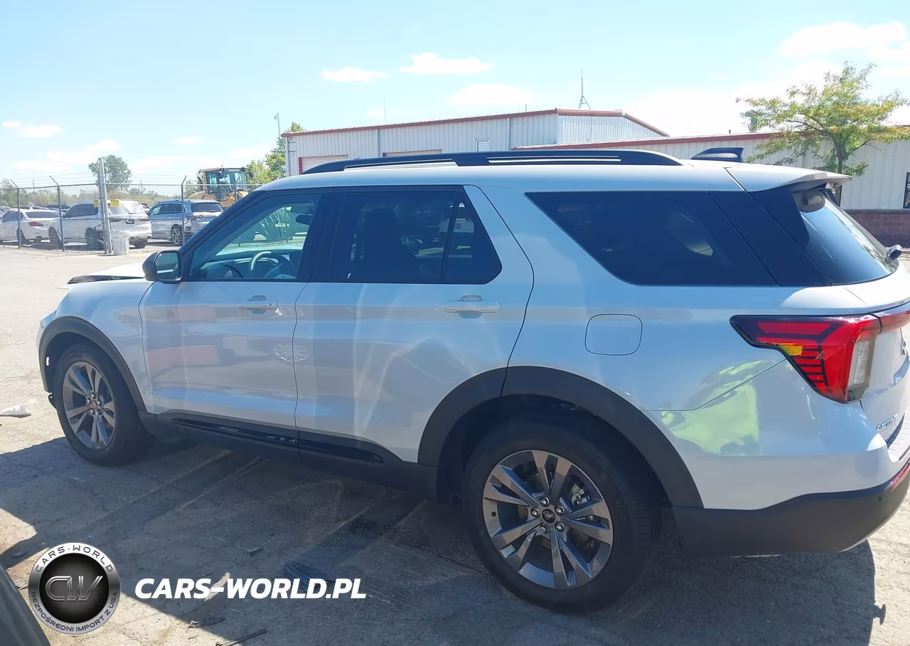 2026 Ford Explorer Active VIN:1FMUK8DH8TGB24132 - 14