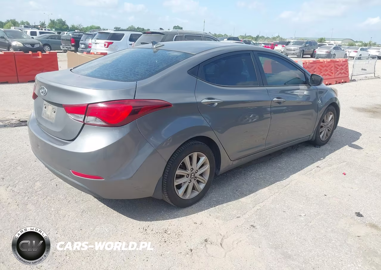 2014 Hyundai Elantra Se VIN:5NPDH4AE6EH499456 - 4