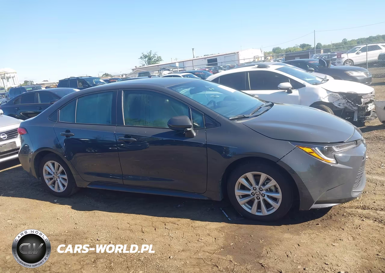 2025 Toyota Corolla Le VIN:5YFB4MDEXSP331493 - 13
