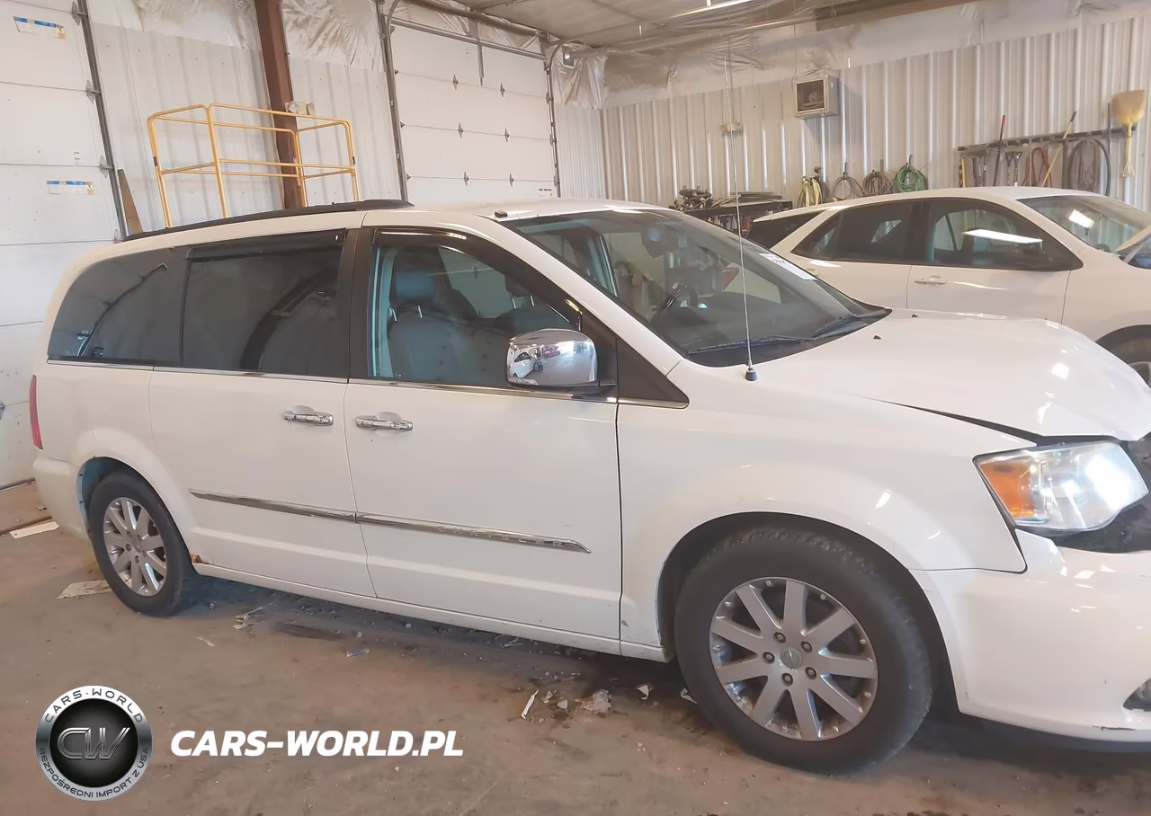 2012 Chrysler Town & Country Touring-L VIN:2C4RC1CGXCR327660 - 13