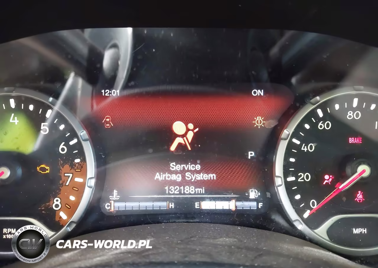 2016 Jeep Renegade Limited VIN:ZACCJADT9GPC65976 - 7