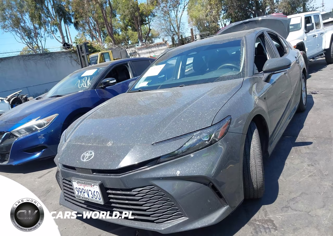2025 Toyota Camry Le VIN:4T1DAACK1SU094690 - 12
