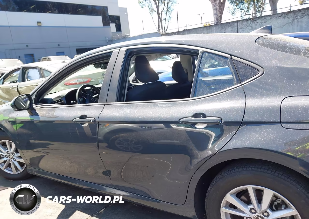 2025 Toyota Camry Le VIN:4T1DAACK1SU094690 - 14