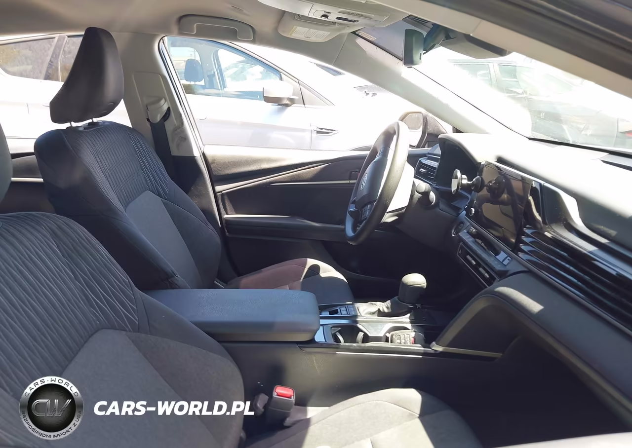 2025 Toyota Camry Le VIN:4T1DAACK1SU094690 - 5