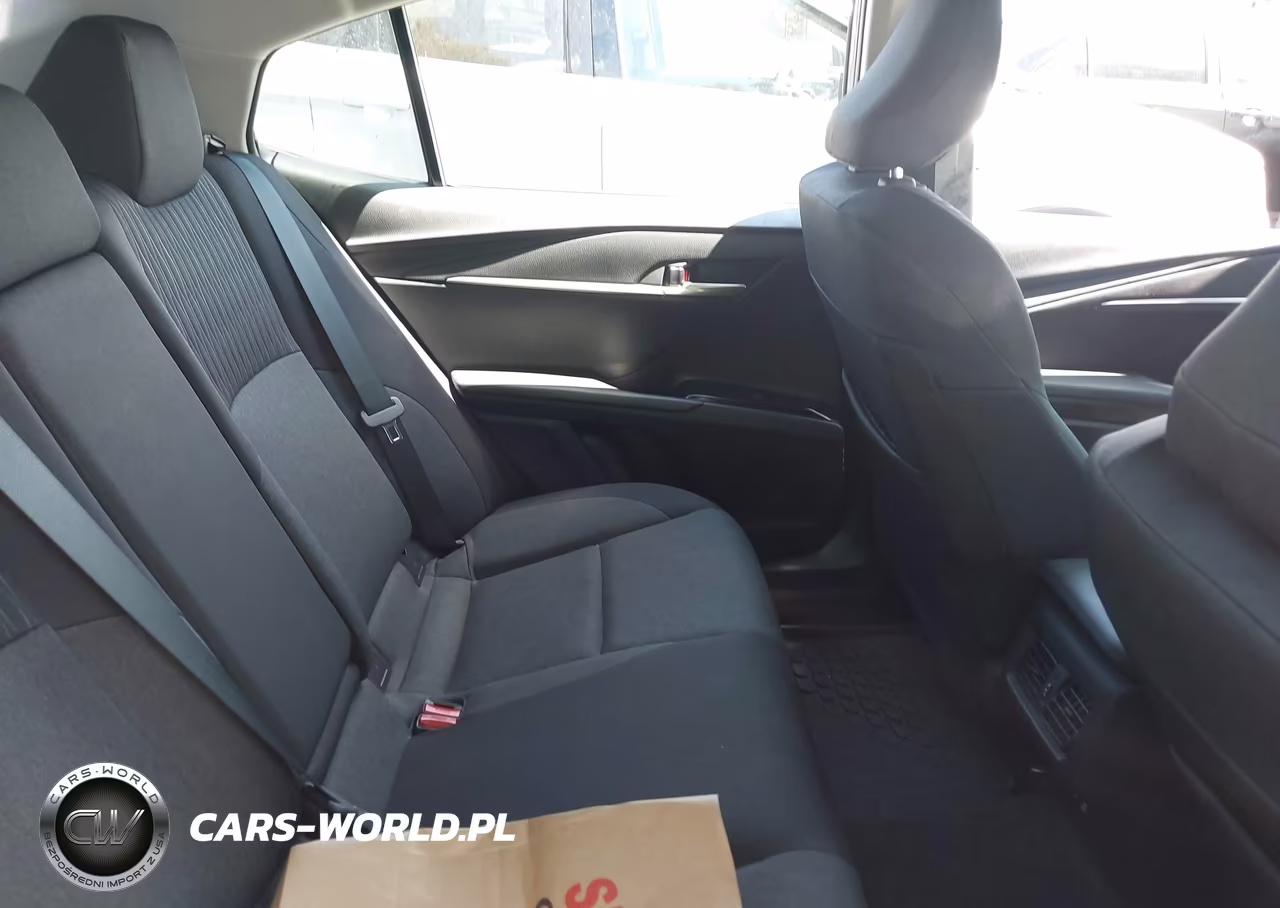2025 Toyota Camry Le VIN:4T1DAACK1SU094690 - 8