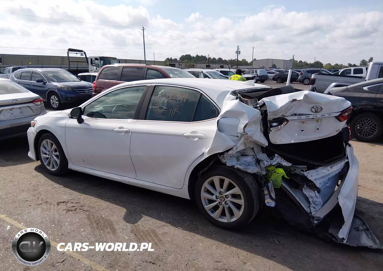 2024 Toyota Camry Le VIN:4T1C11AK7RU230541 - 14