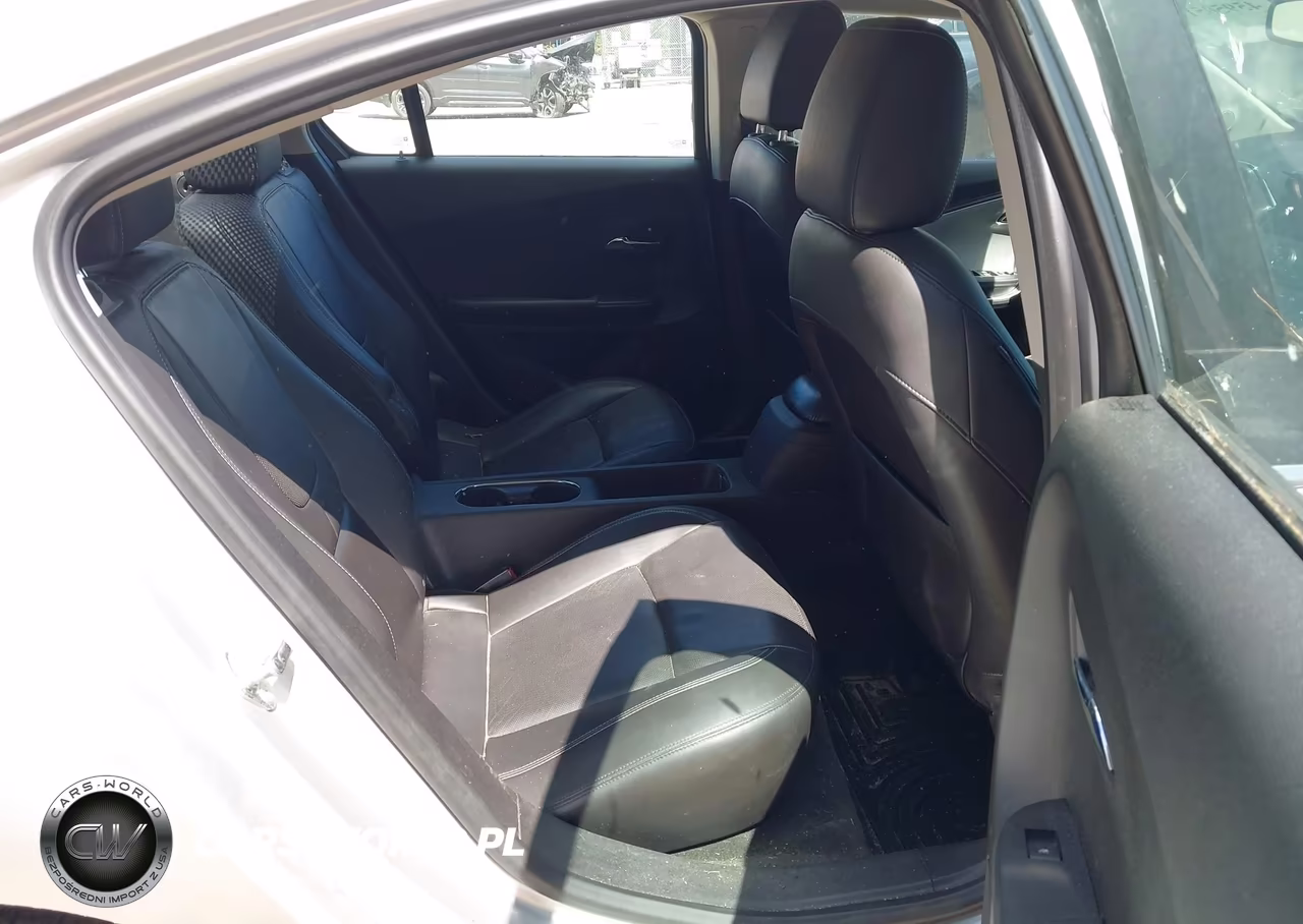 2011 Chevrolet Volt VIN:1G1RD6E44BU101265 - 8