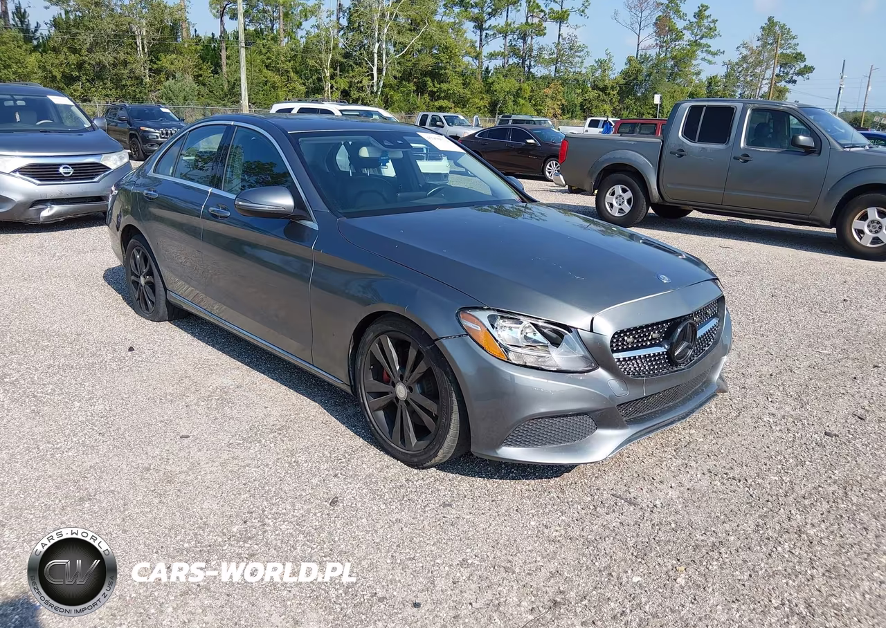 2017 Mercedes-Benz C 300 – zdjęcie 1 z 16