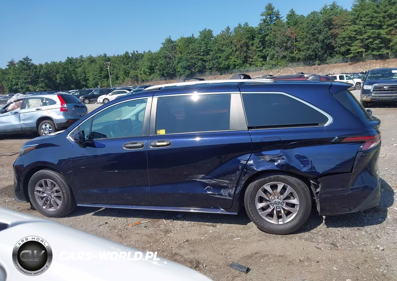 2023 Toyota Sienna Le VIN:5TDKSKFC7PS083837 - 14