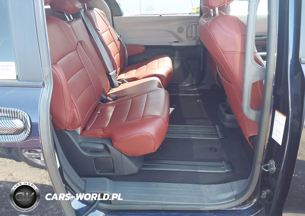 2023 Toyota Sienna Le VIN:5TDKSKFC7PS083837 - 8
