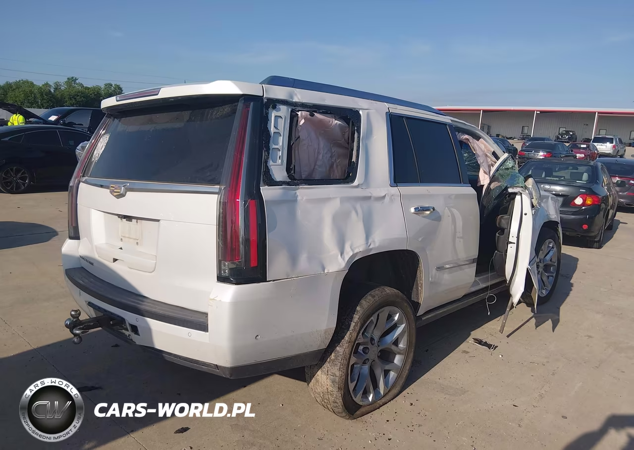 2017 Cadillac Escalade Platinum VIN:1GYS3DKJ9HR238072 - 4