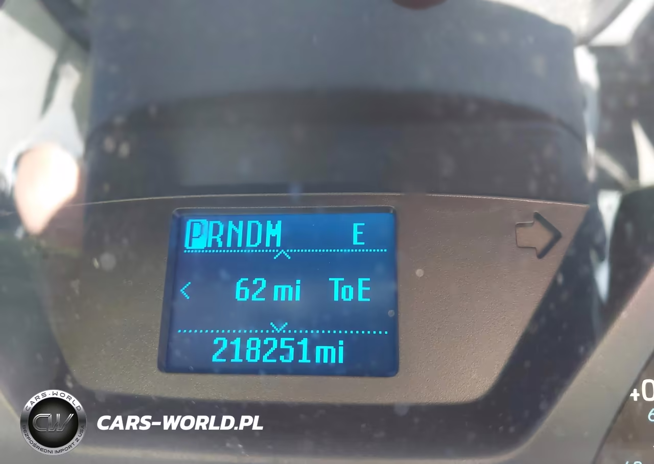 2016 Ford Transit-150 VIN:1FTYE1YM6GKA62650 - 15