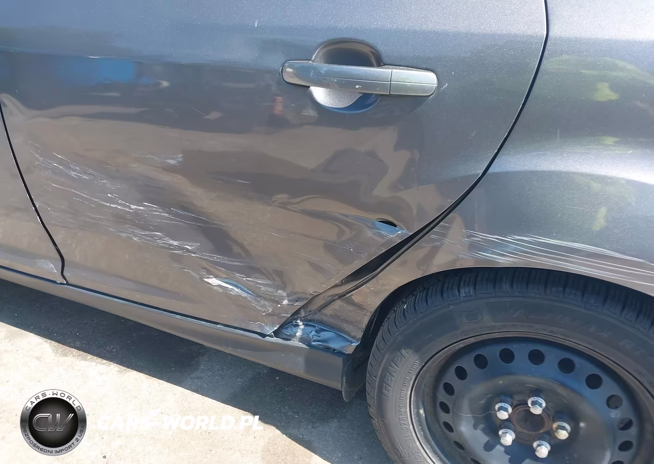 2012 Ford Focus Se VIN:1FAHP3F28CL445023 - 17