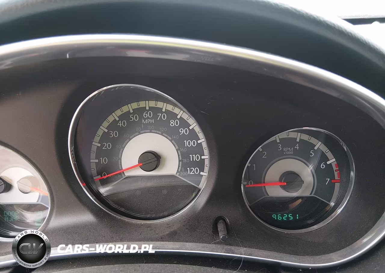 CHRYSLER 200 TOURIN VIN:1C3CCBBB6DN585940 - 7