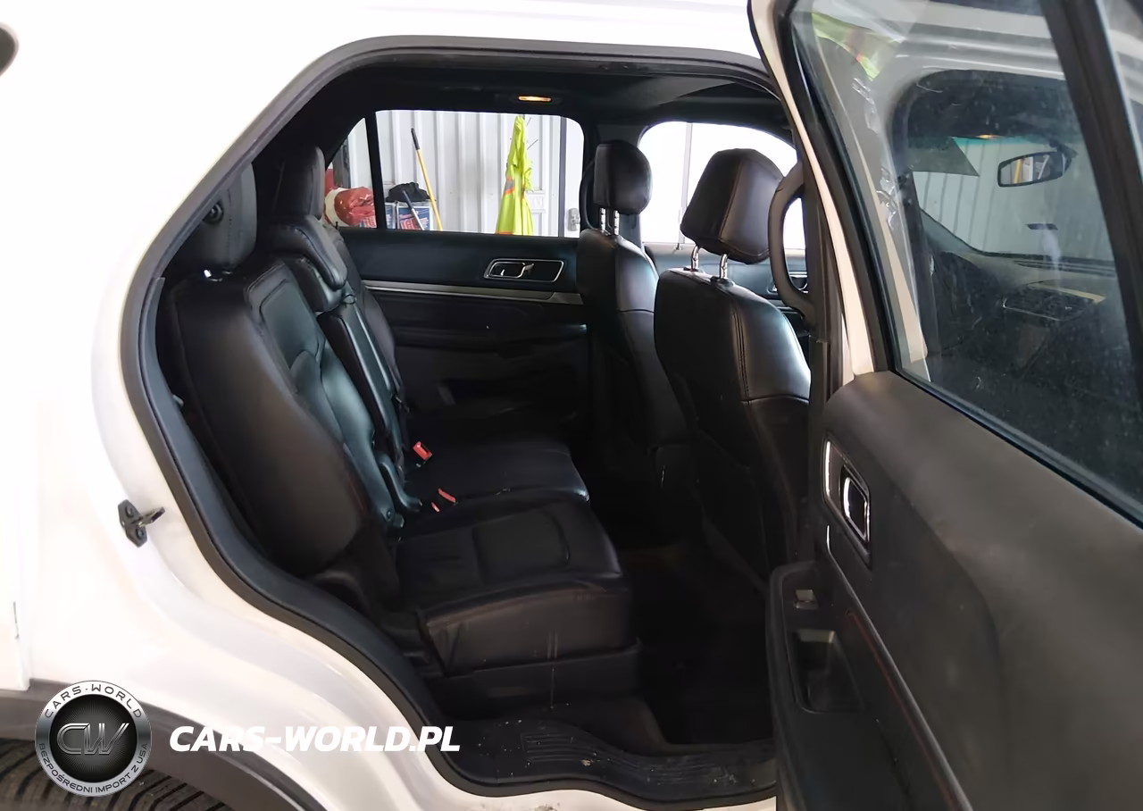 2016 Ford Explorer Sport VIN:1FM5K8GT8GGA70728 - 8