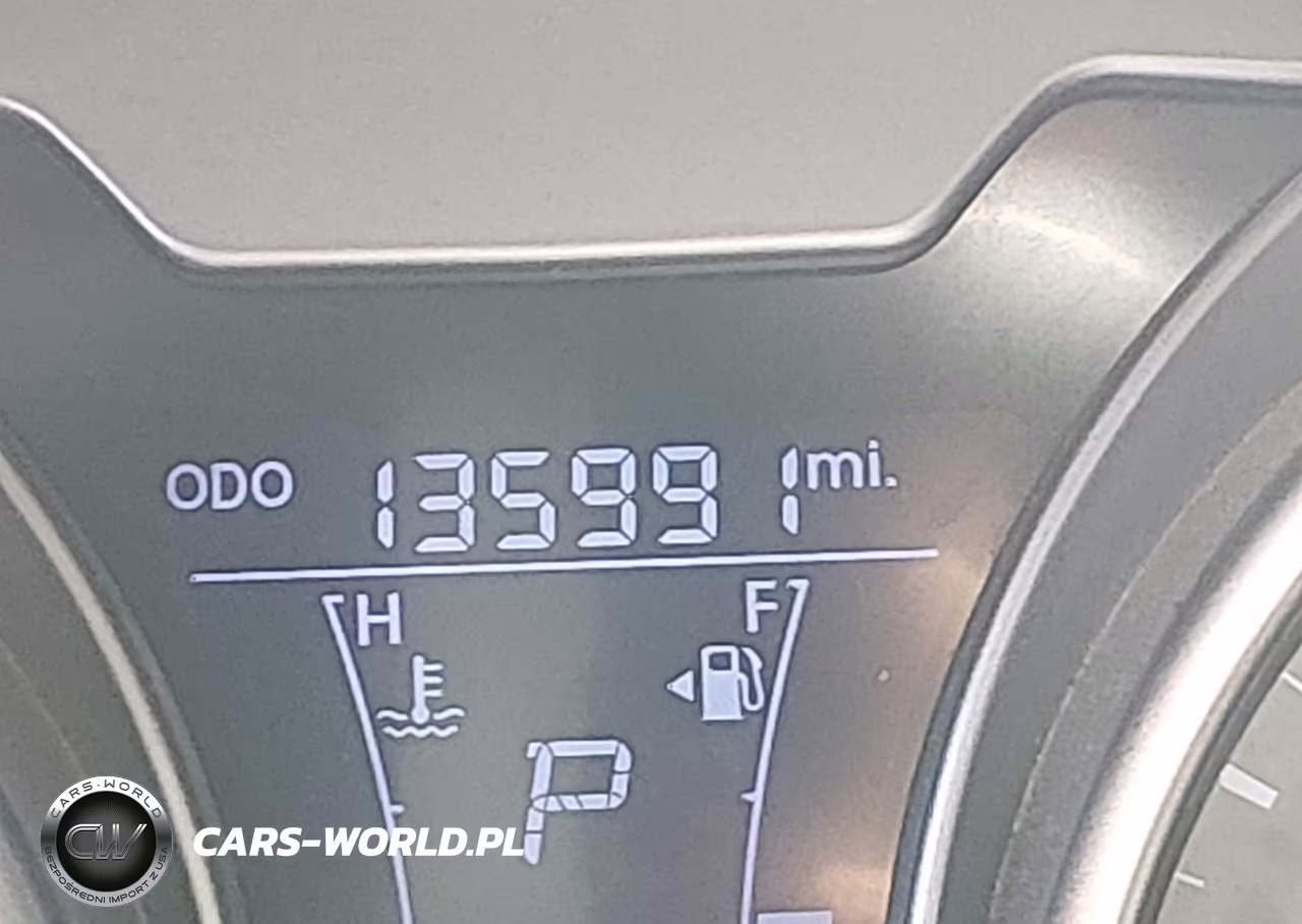 2013 Hyundai Veloster Base W-Black VIN:KMHTC6AD9DU102030 - 13