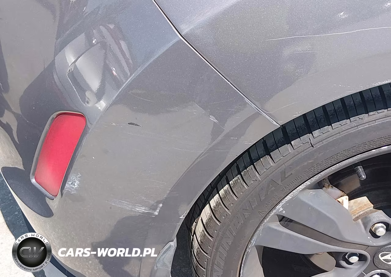 2013 Hyundai Veloster Base W-Black VIN:KMHTC6AD9DU102030 - 14