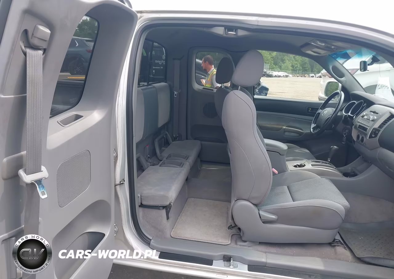 2005 Toyota Tacoma Base V6 VIN:5TEUU42N75Z101470 - 8