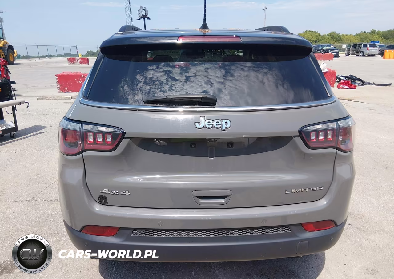 2019 Jeep Compass Limited 4X4 VIN:3C4NJDCBXKT842258 - 17