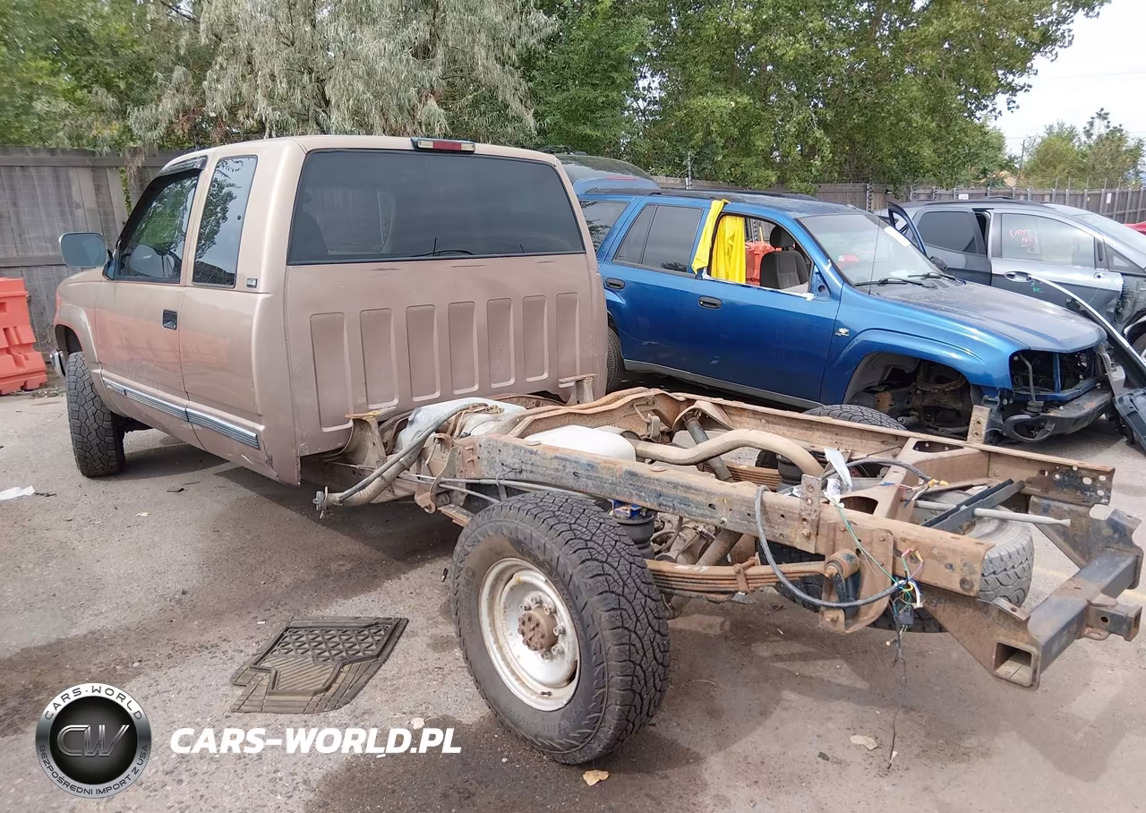 1994 GMC Sierra K2500 VIN:1GTGK29F3RE523248 - 3
