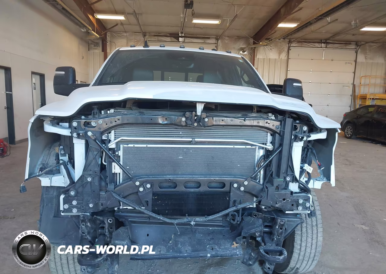 2025 Ram 2500 Tradesman 4X4 6'4 Box VIN:3C6UR5CJ3SG591987 - 12