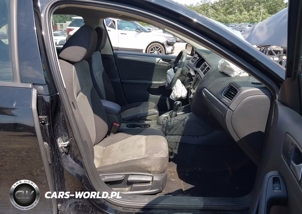 2018 Volkswagen Jetta 1.4T S VIN:3VW2B7AJ1JM231312 - 5