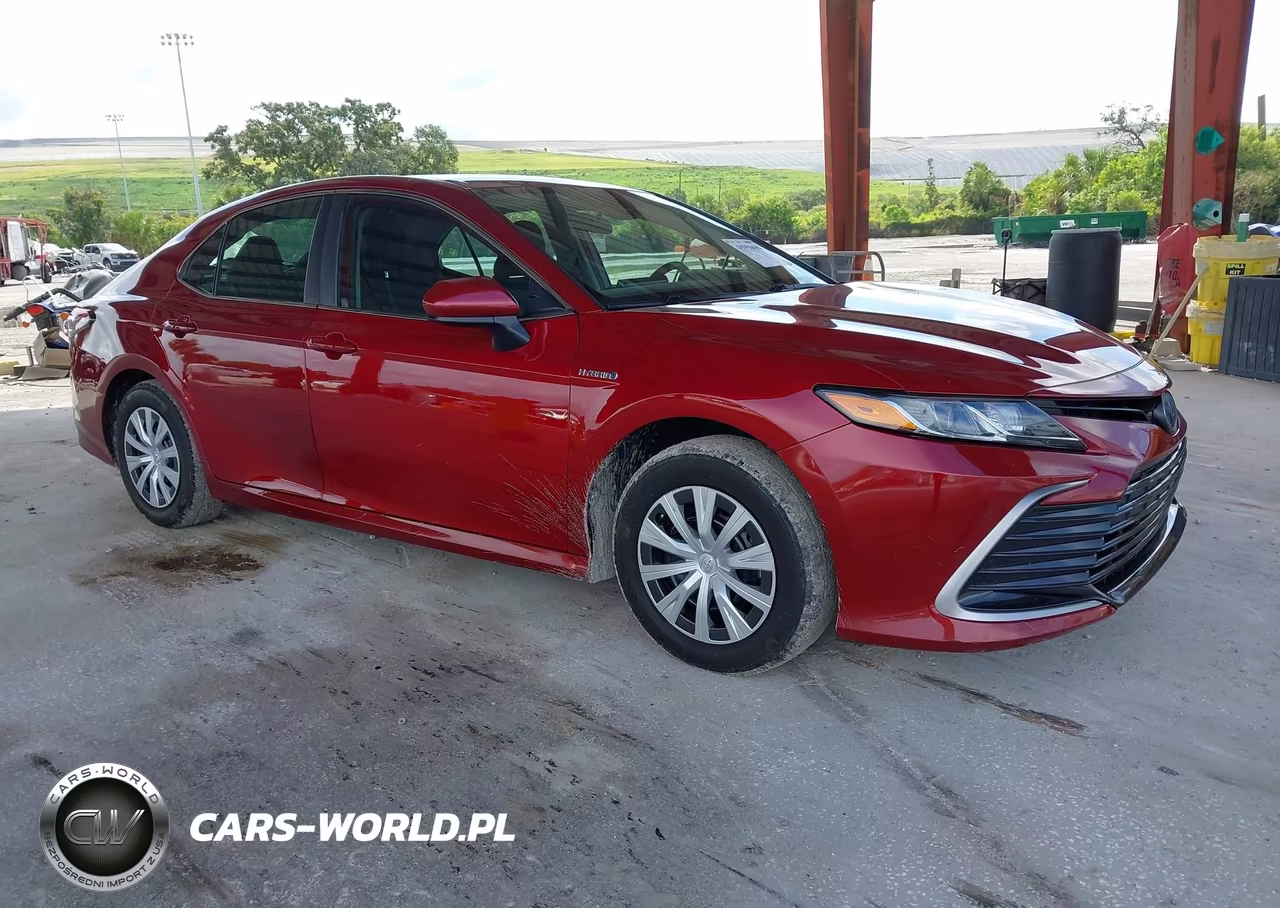 2021 Toyota Camry Le Hybrid – zdjęcie 1 z 16