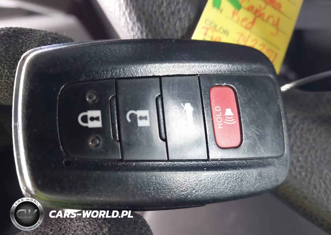 2021 Toyota Camry Le Hybrid VIN:4T1C31AK0MU552473 - 11