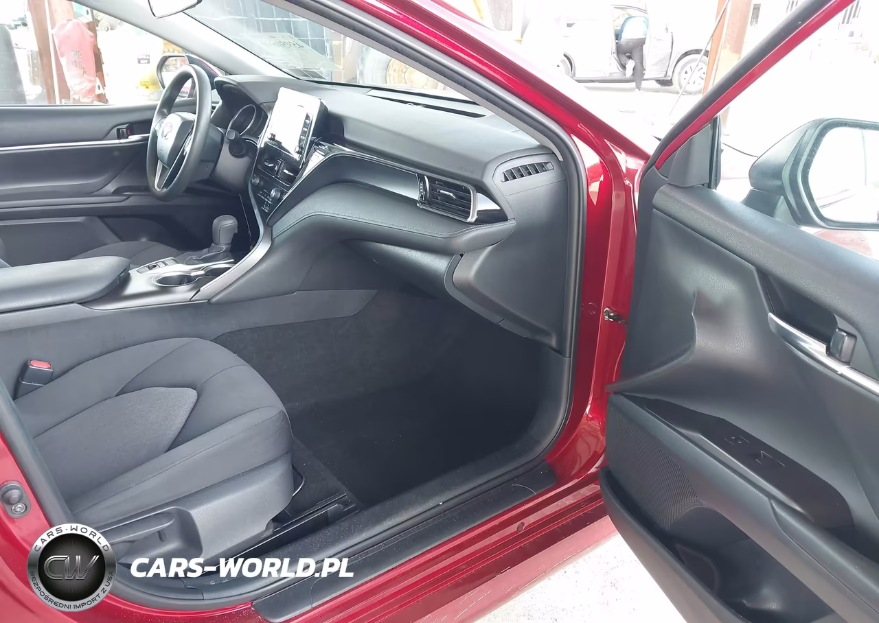 2021 Toyota Camry Le Hybrid VIN:4T1C31AK0MU552473 - 5