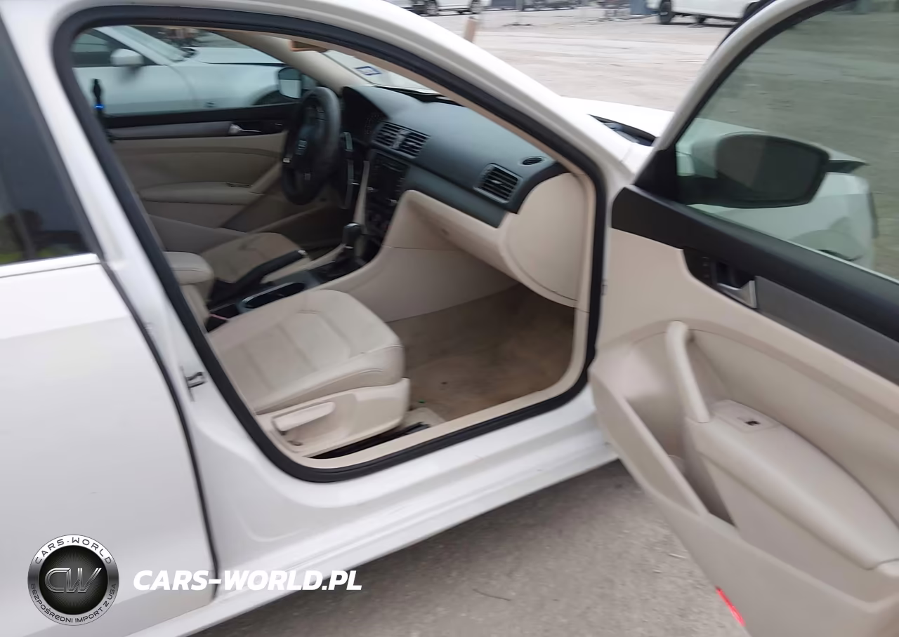 2014 Volkswagen Passat 2.5L Se VIN:1VWBP7A3XEC015128 - 5