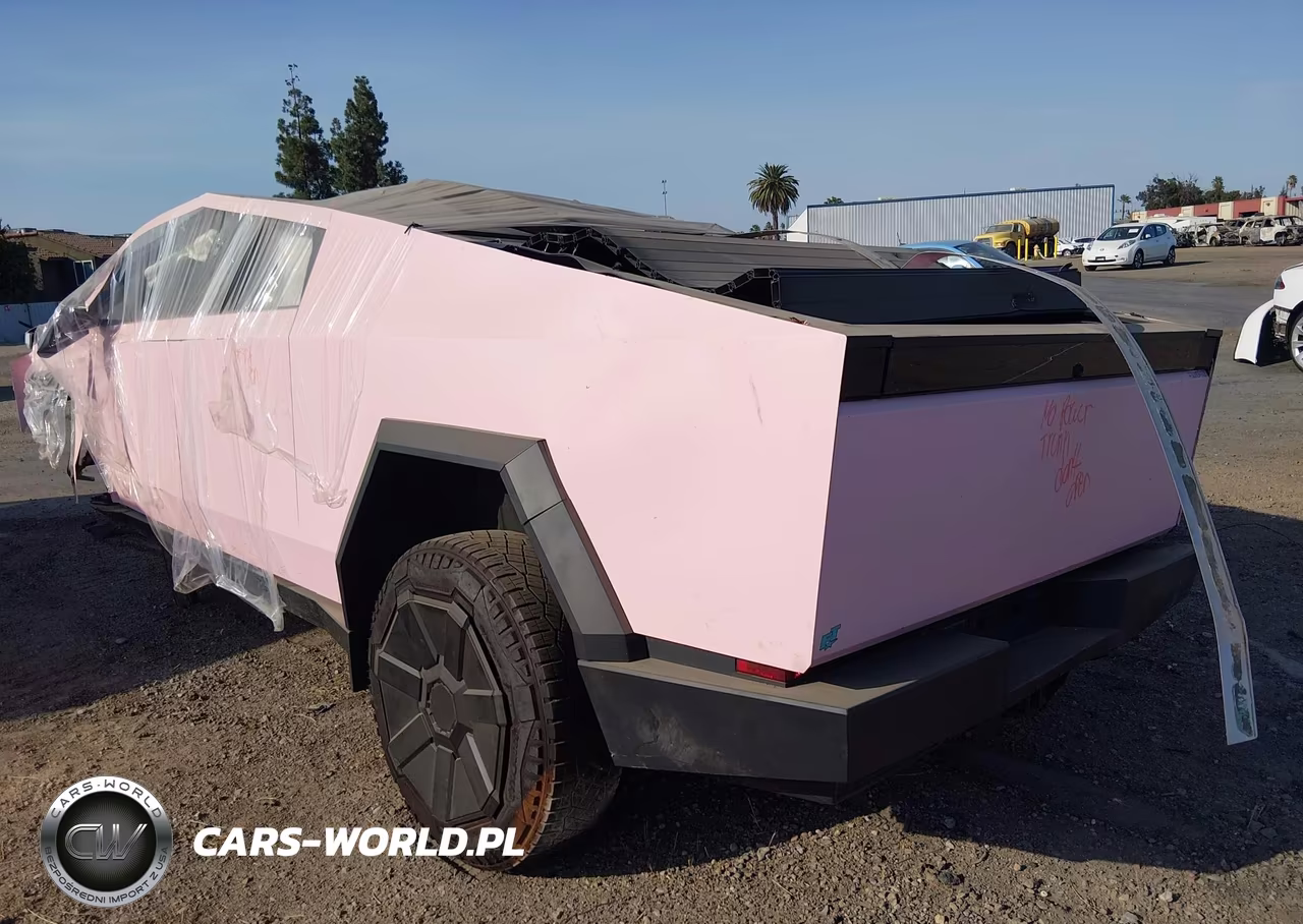 2024 Tesla Cybertruck All-Wheel Drive VIN:7G2CEHED6RA024546 - 3