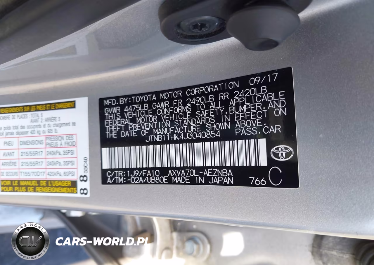 2018 Toyota Camry Le VIN:JTNB11HK4J3040854 - 9