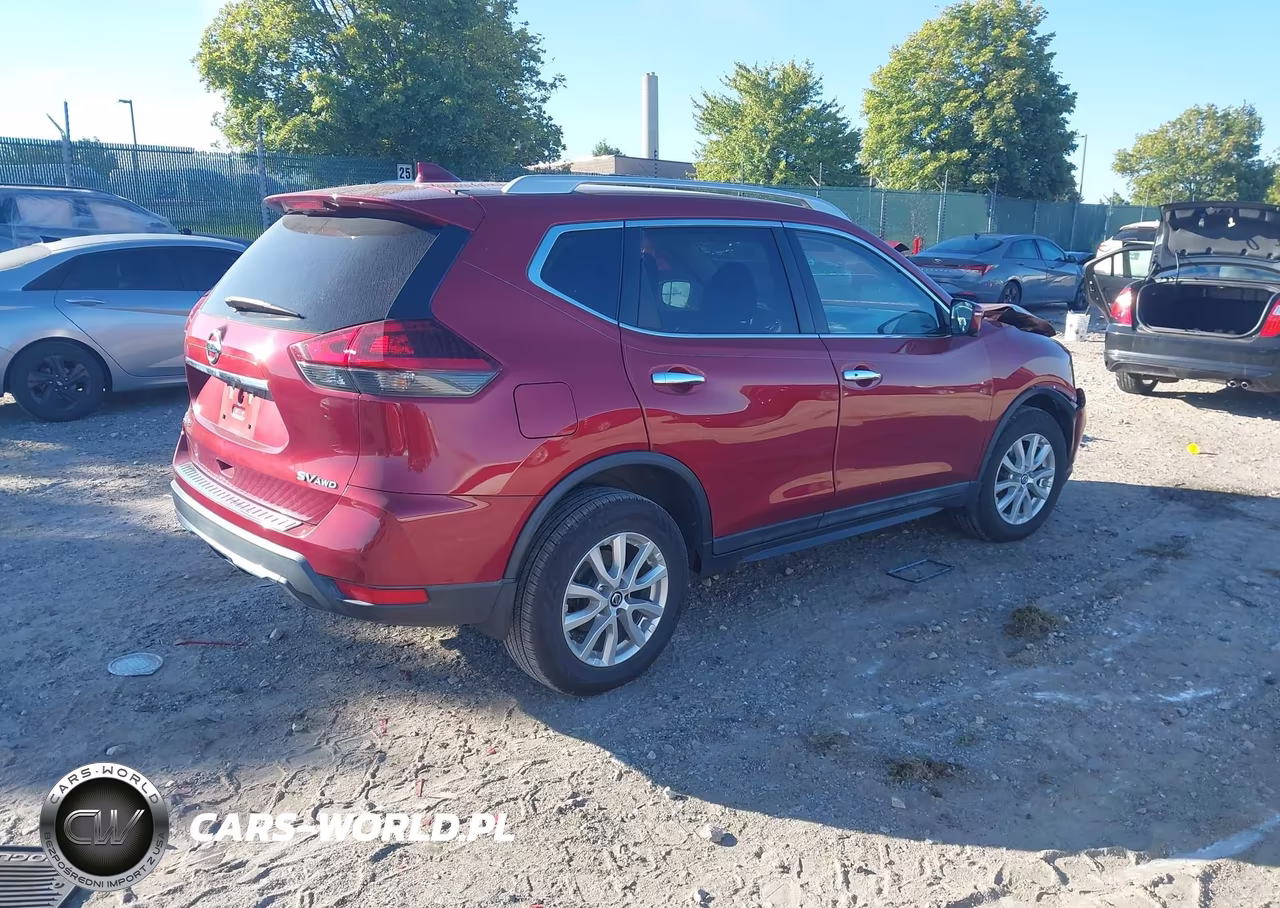 2018 Nissan Rogue Sv VIN:5N1AT2MVXJC820451 - 4