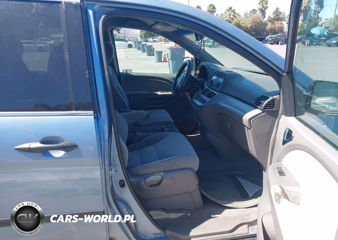 2010 Honda Odyssey Lx VIN:5FNRL3H29AB001754 - 5