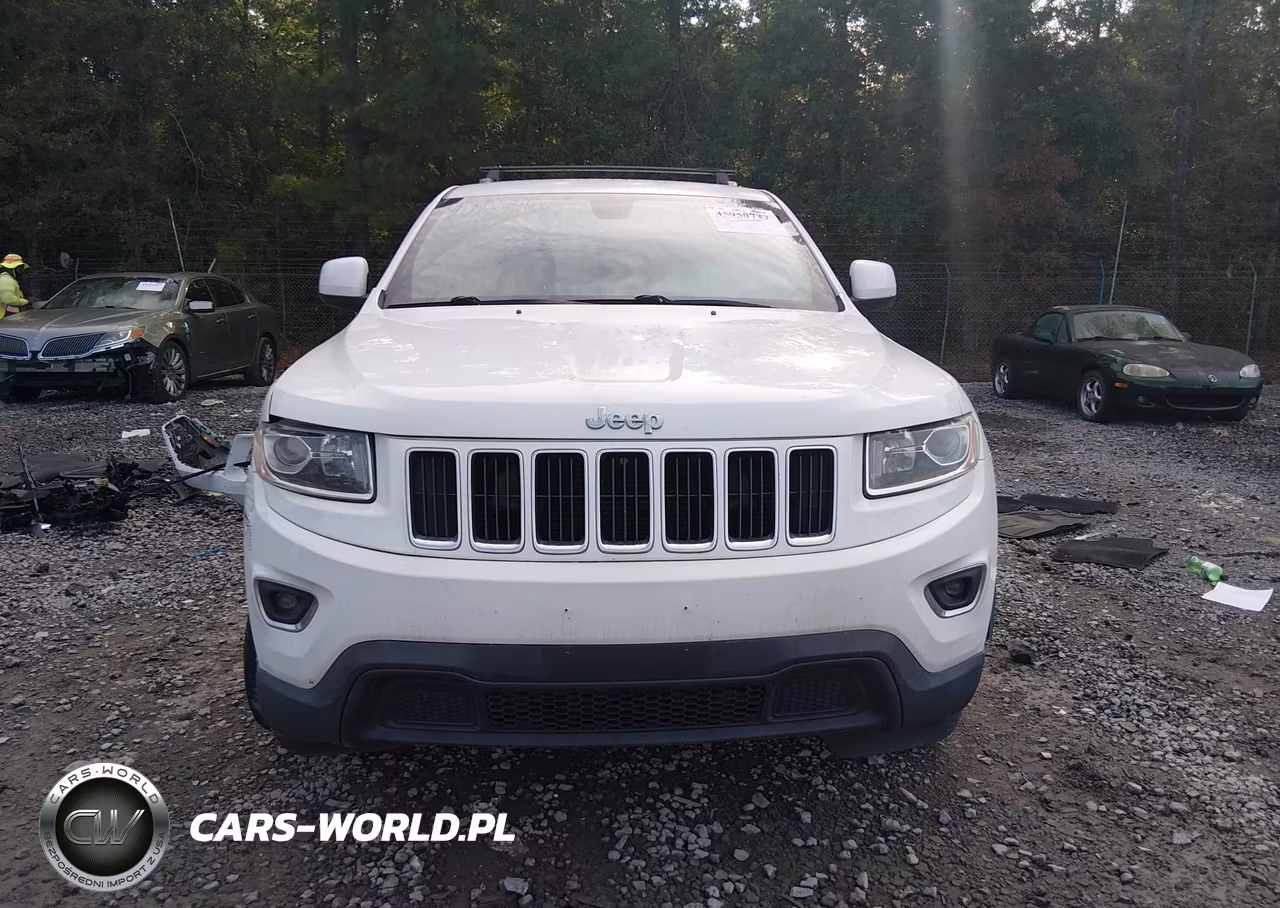 2015 Jeep Grand Cherokee Laredo VIN:1C4RJFAG8FC649748 - 12