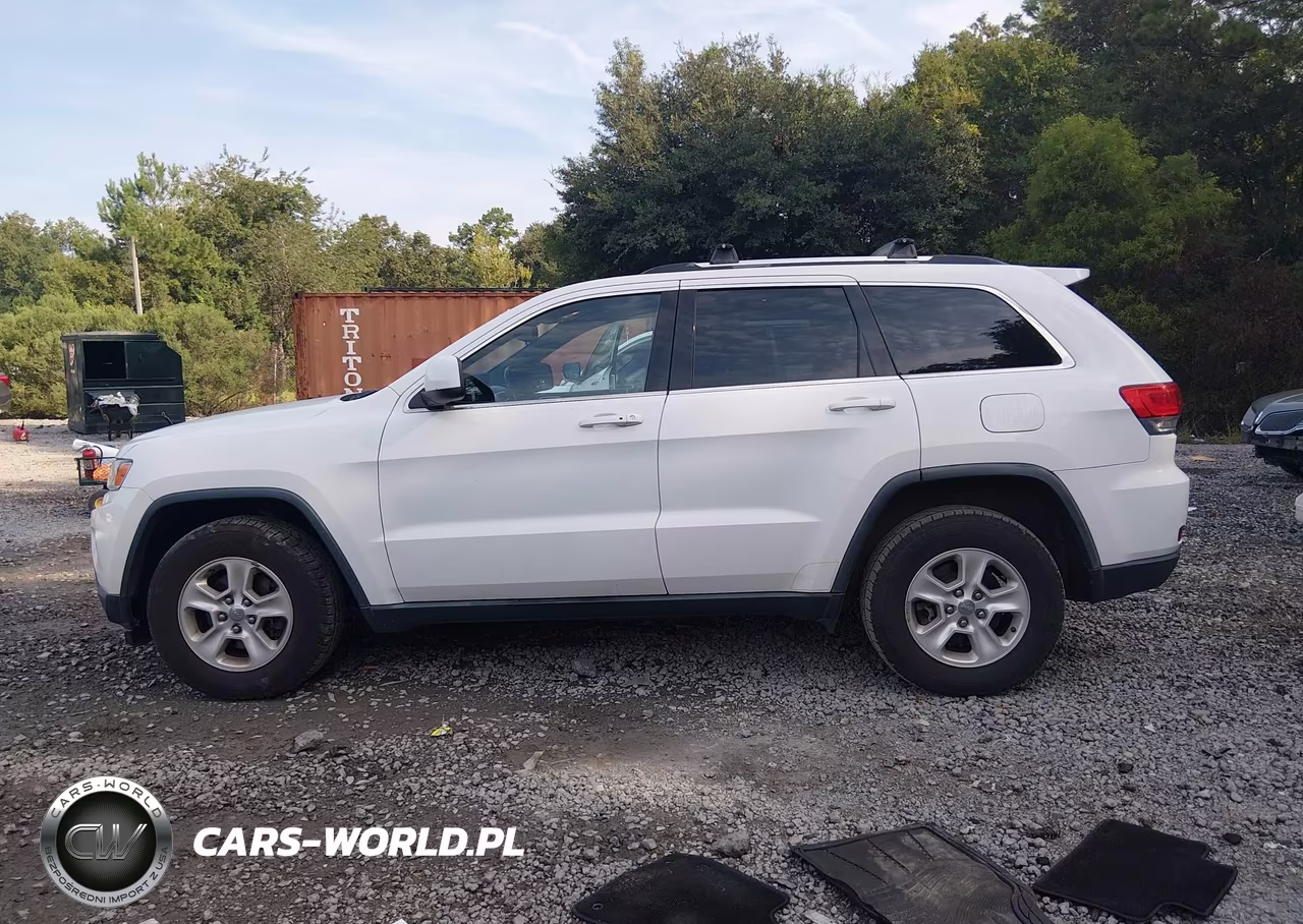 2015 Jeep Grand Cherokee Laredo VIN:1C4RJFAG8FC649748 - 14