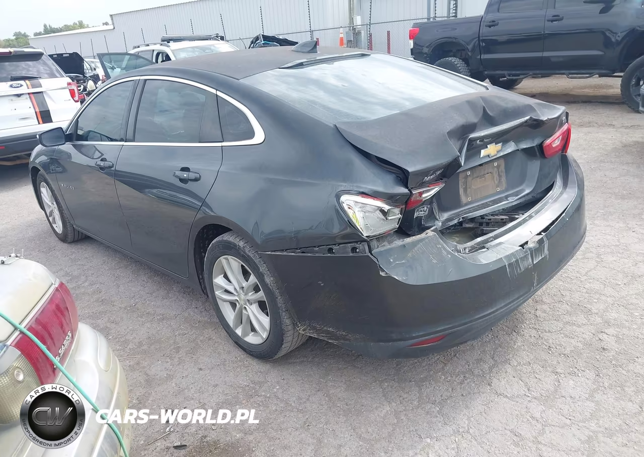 2018 Chevrolet Malibu Lt VIN:1G1ZD5ST0JF109484 - 3