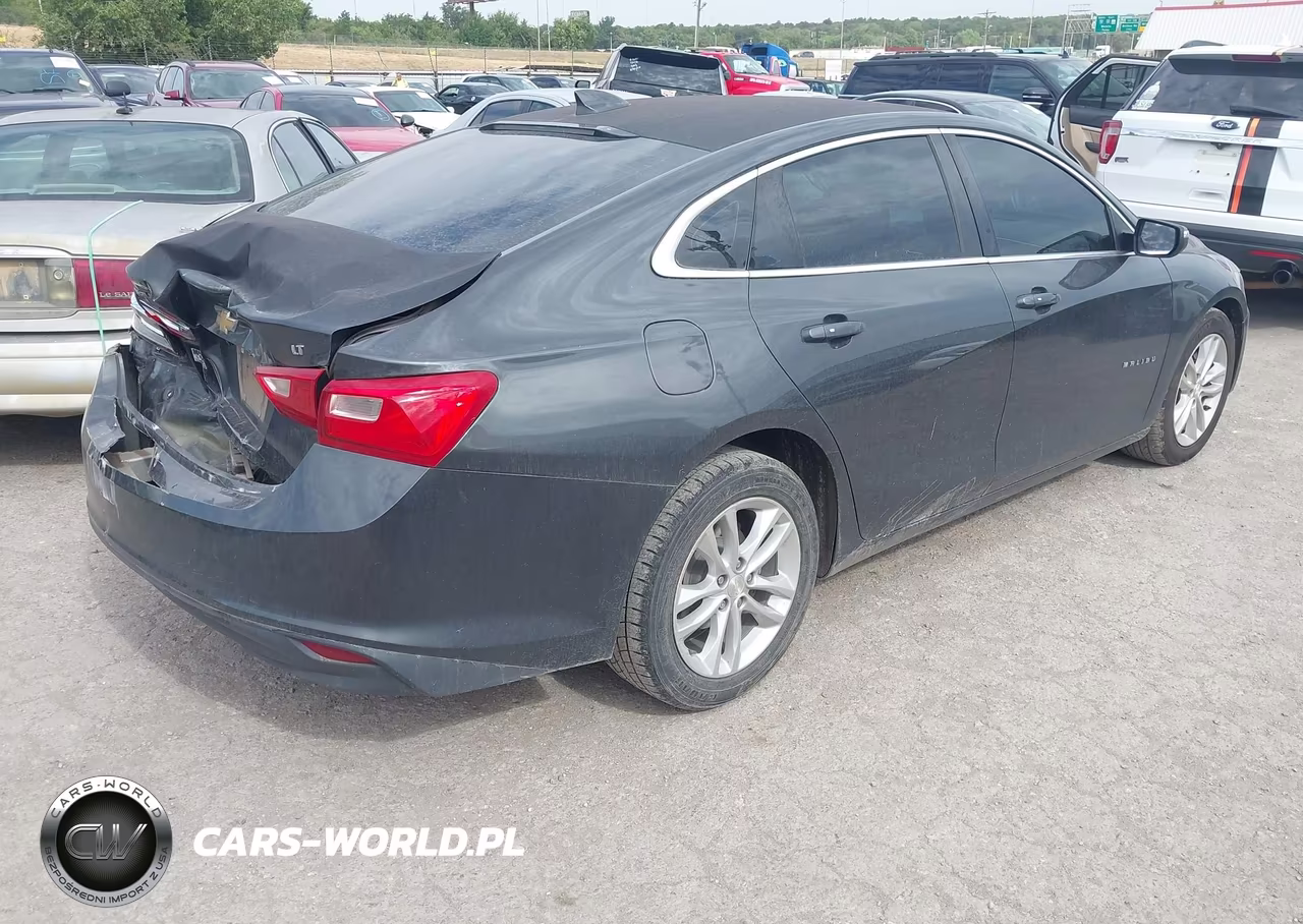 2018 Chevrolet Malibu Lt VIN:1G1ZD5ST0JF109484 - 4