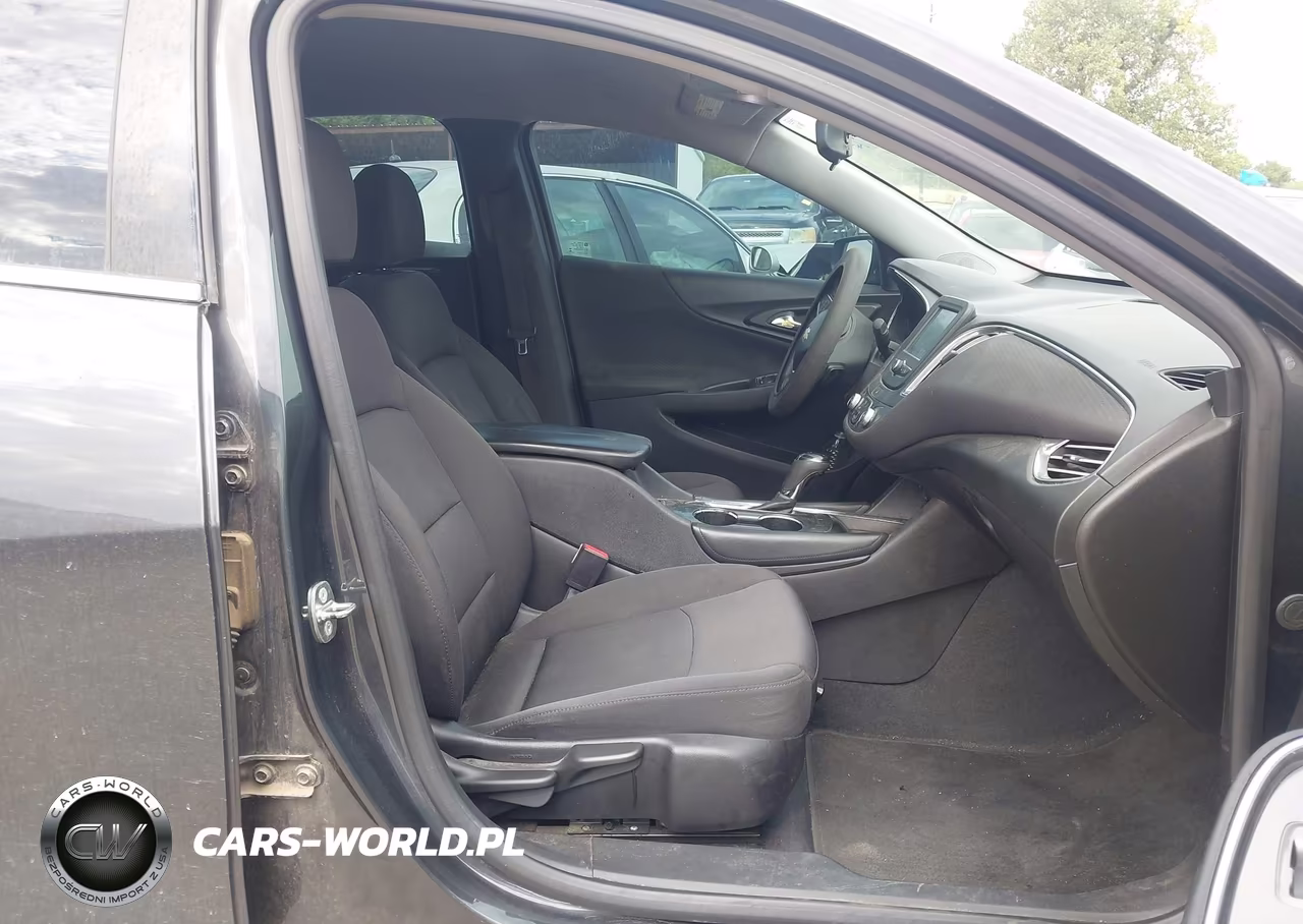 2018 Chevrolet Malibu Lt VIN:1G1ZD5ST0JF109484 - 5
