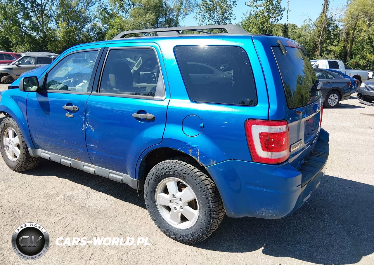 2011 Ford Escape Xlt VIN:1FMCU9D79BKC16834 - 3