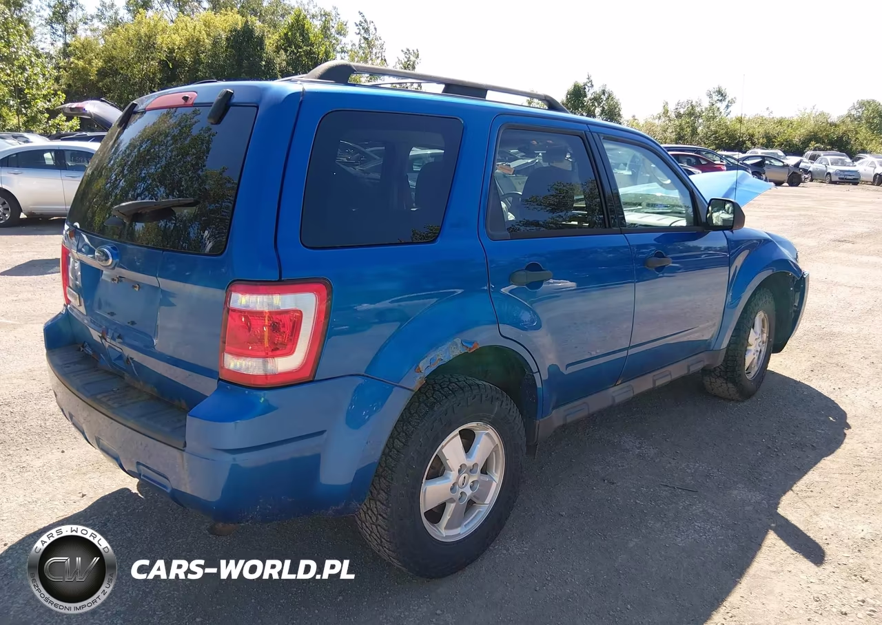 2011 Ford Escape Xlt VIN:1FMCU9D79BKC16834 - 4