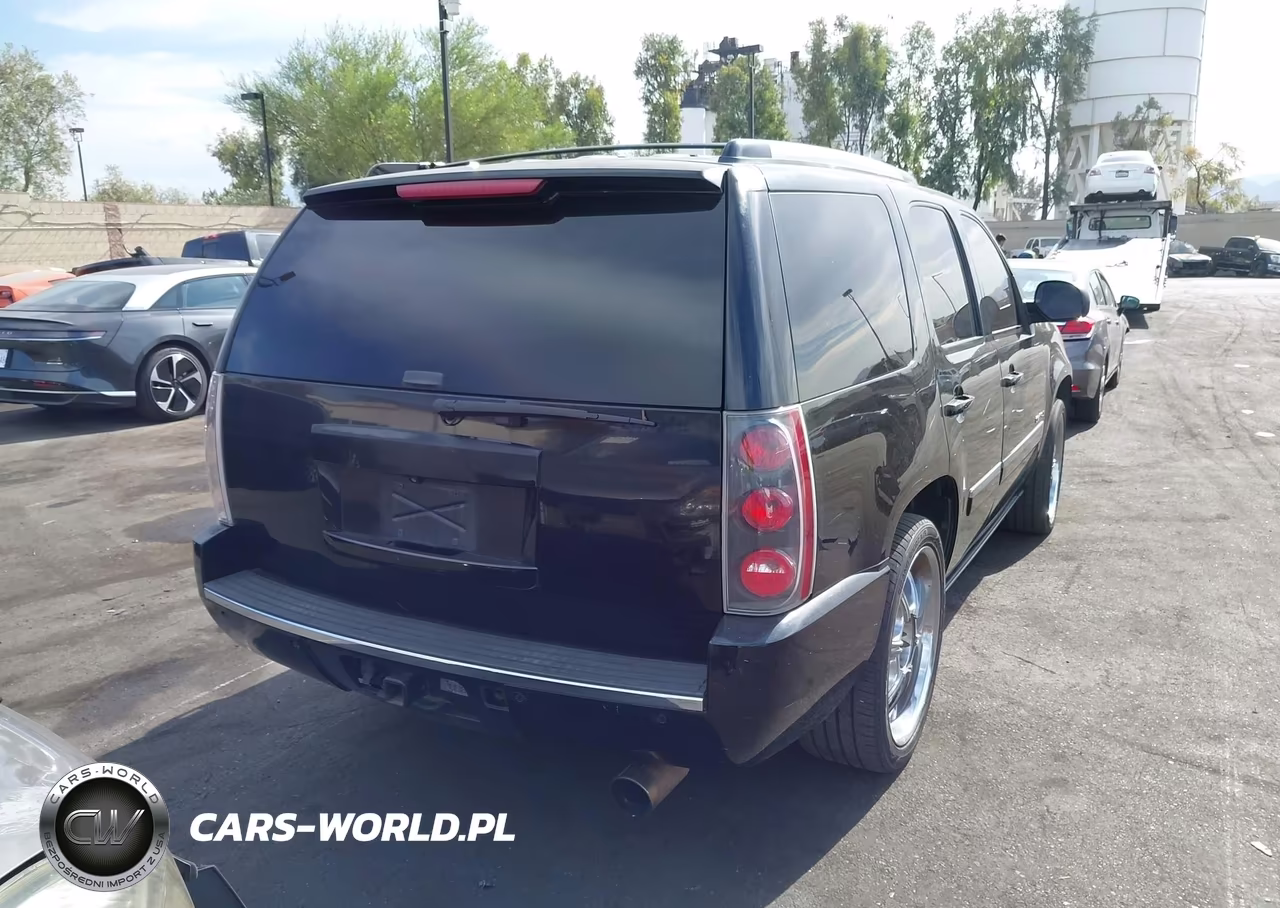 2011 GMC Yukon Denali VIN:1GKS2EEF8BR259769 - 16