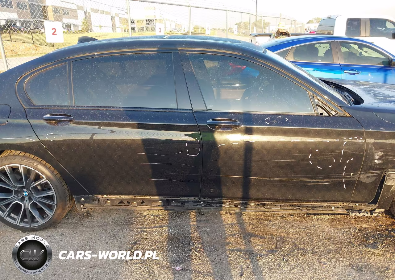 2021 BMW 750I xDrive VIN:WBA7U2C05MCF82594 - 14