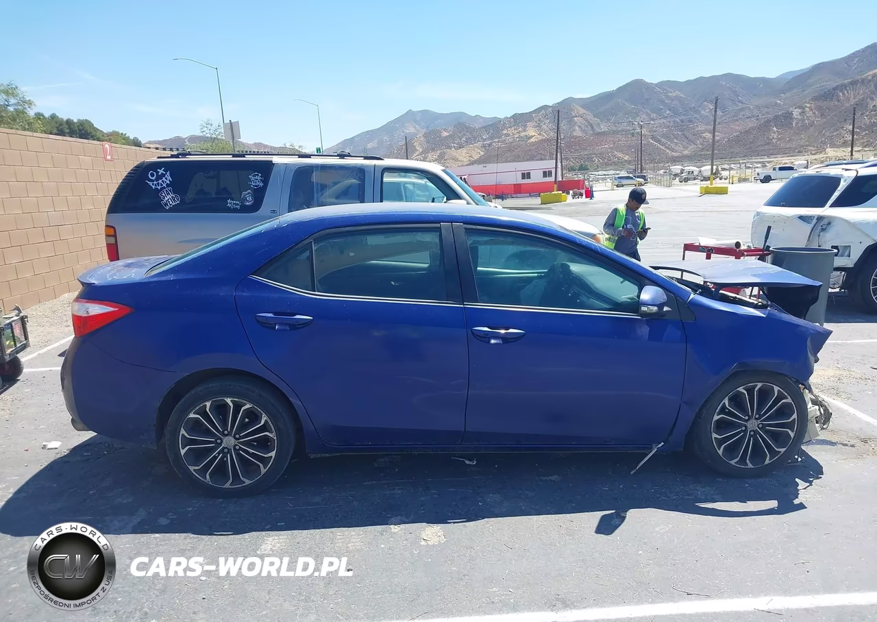 2015 Toyota Corolla S Plus VIN:5YFBURHE6FP331536 - 13