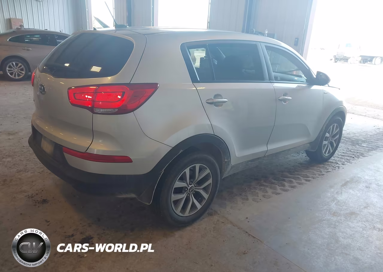 2016 Kia Sportage Lx VIN:KNDPBCACXG7835737 - 4
