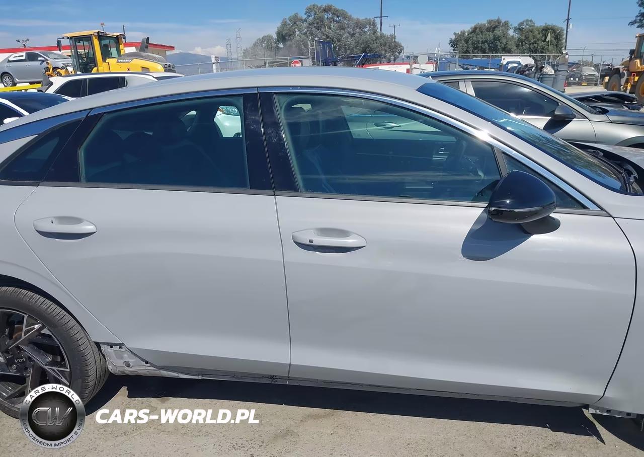 2025 Kia K5 Gt-Line VIN:KNAG64J77S5390288 - 14