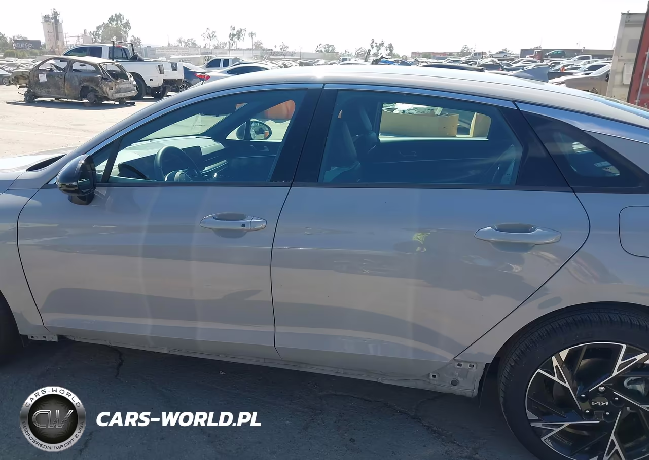 2025 Kia K5 Gt-Line VIN:KNAG64J77S5390288 - 15