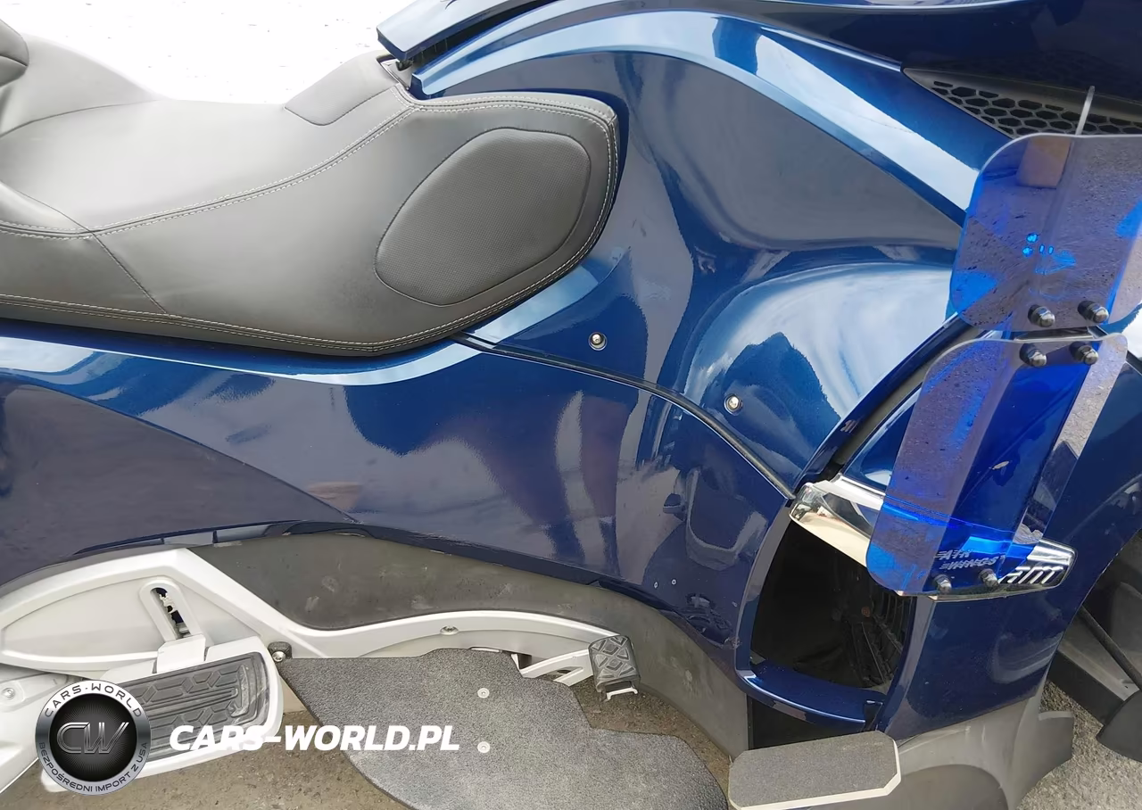 2010 Can-Am Spyder Roadster Rt VIN:2BXJBKC15AV001304 - 8