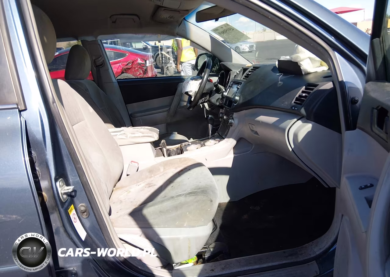 2013 Toyota Highlander VIN:5TDZA3EH3DS042072 - 5