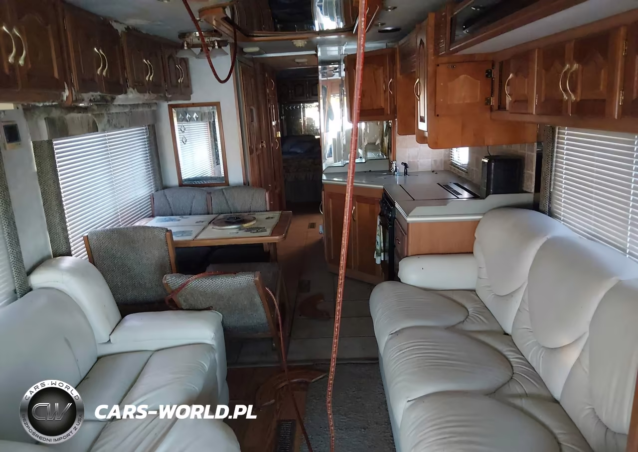 2001 Freightliner Chassis X Line Motor Home VIN:4UZAAHAK01CJ15032 - 8